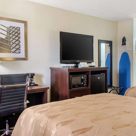 Quality Inn Маккомб Екстер'єр фото