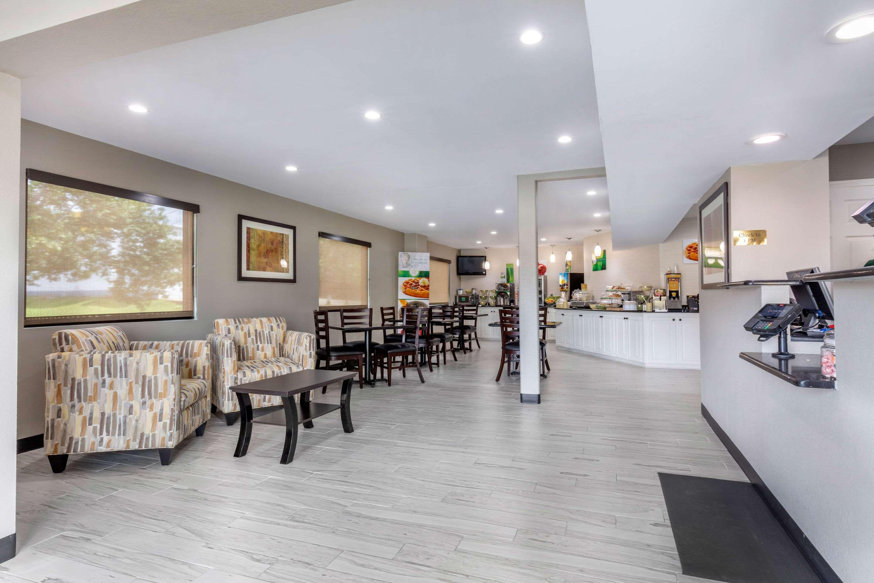 Quality Inn Маккомб Екстер'єр фото