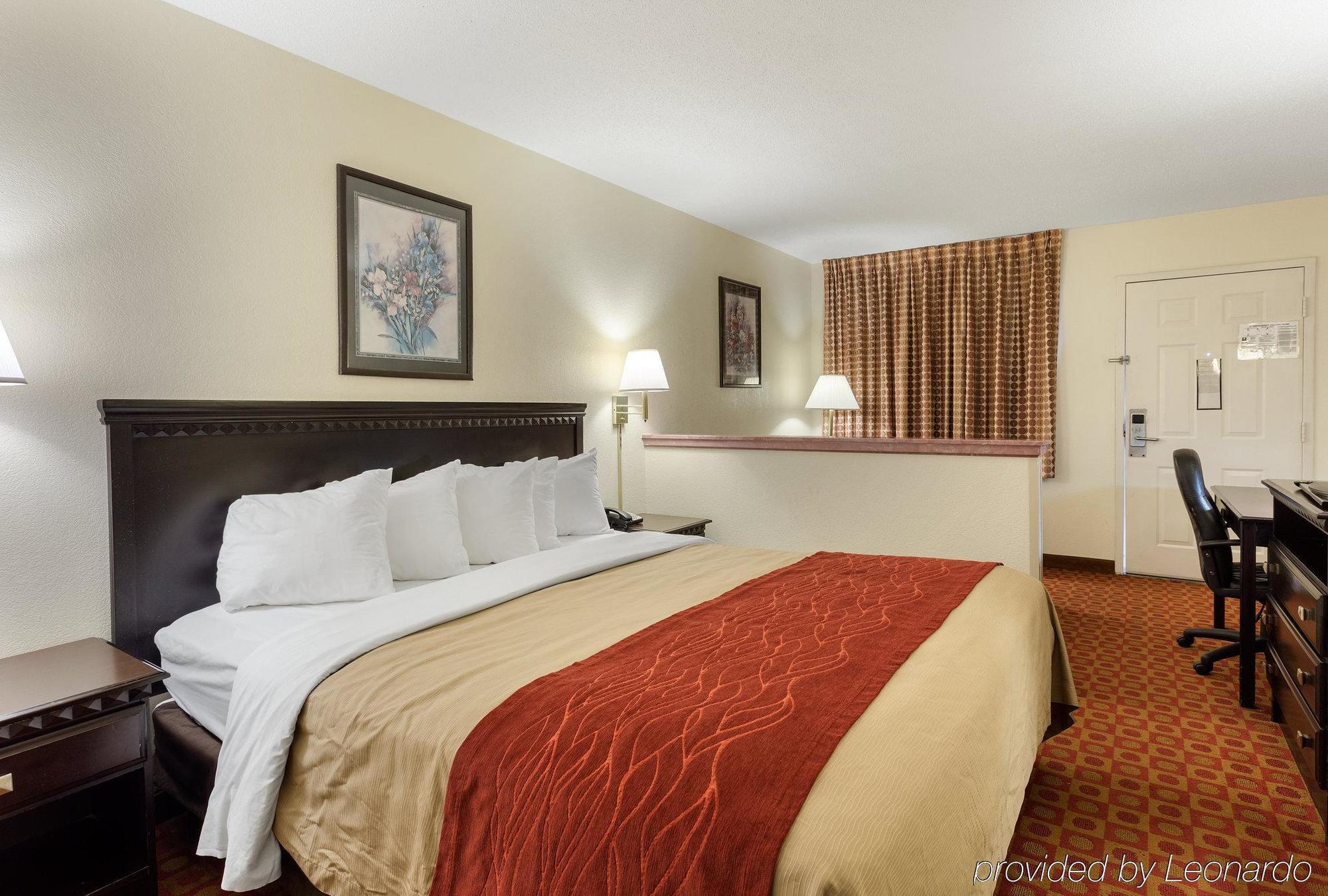 Quality Inn Маккомб Екстер'єр фото